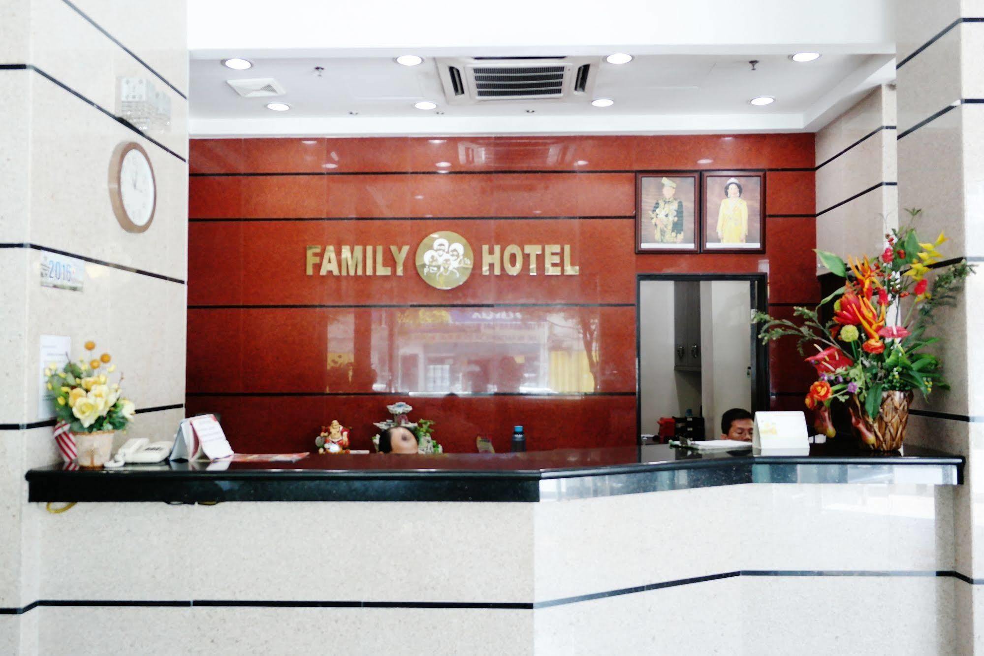 Family Hotel Klang Esterno foto